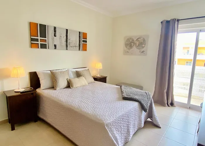 Apartamento T1 Flamingo - Portimao - 1,5 Km Da Praia