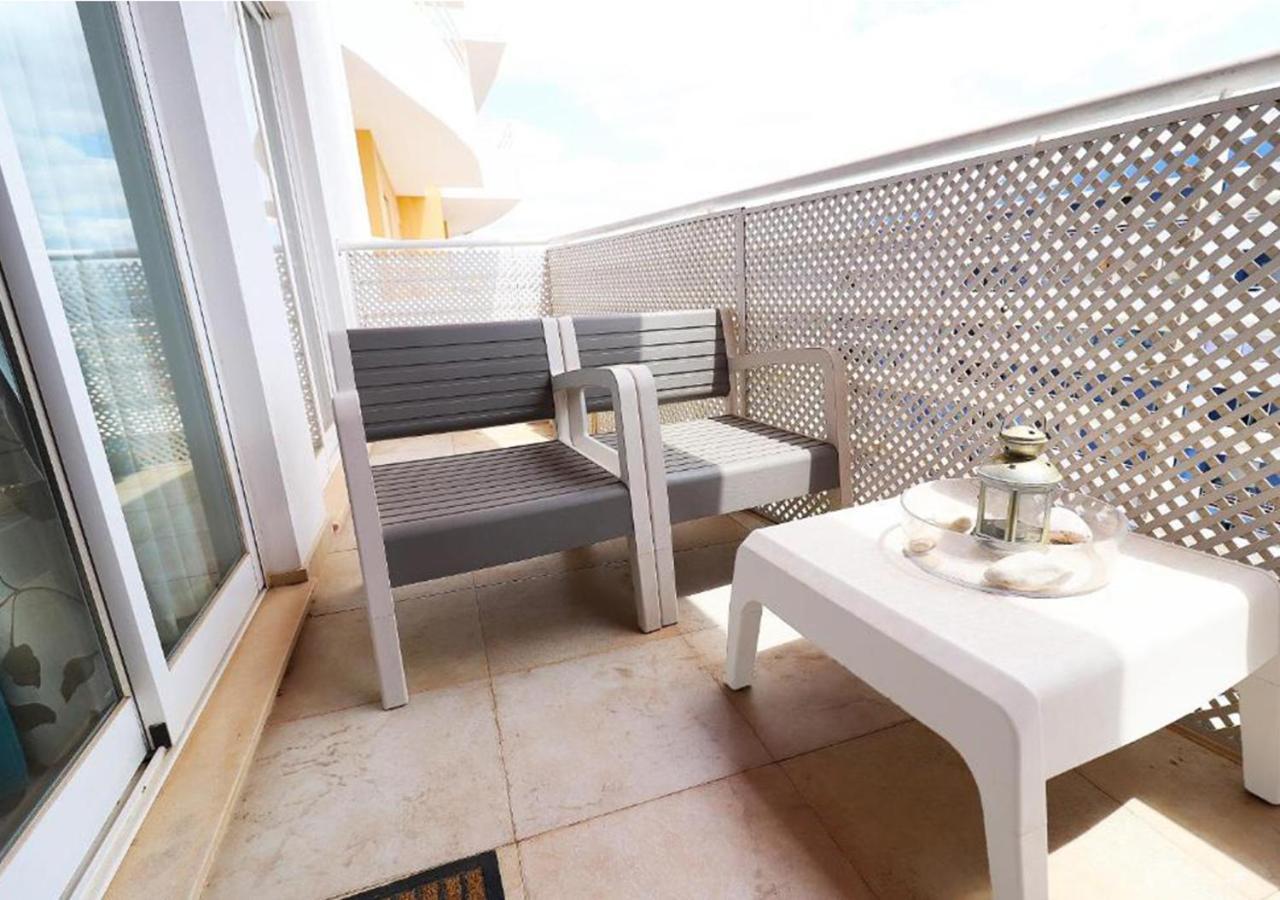 Apartment T1 Flamingo - - 1,5 Km Da