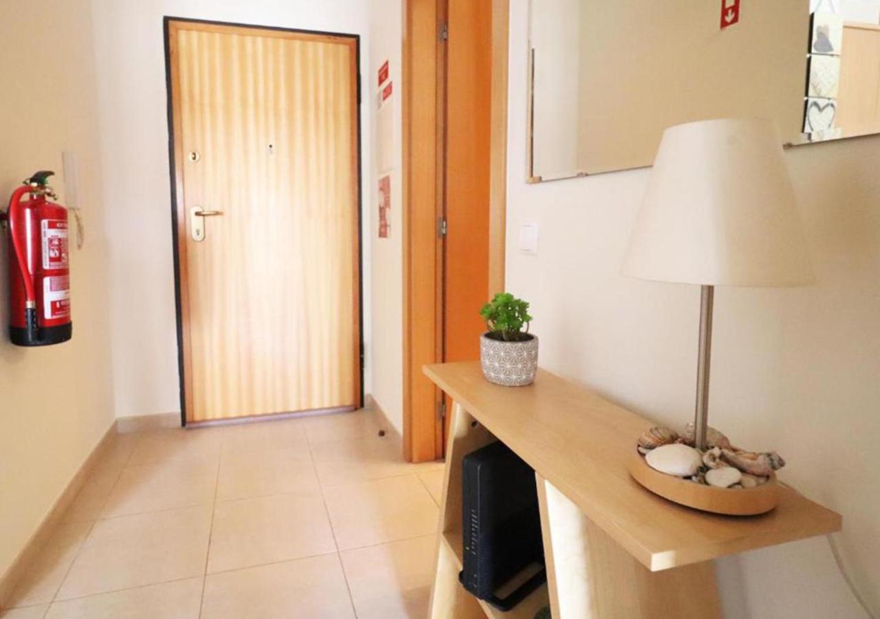 Apartment T1 Flamingo - - 1,5 Km Da *
